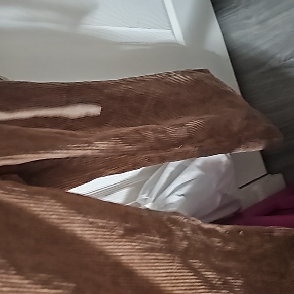 NWOT OVER ALLS PERFECT FOR FALL! SIZE SMALL - Picture 5 of 8